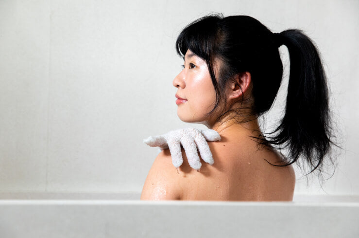 Chemical vs. Physical Exfoliants