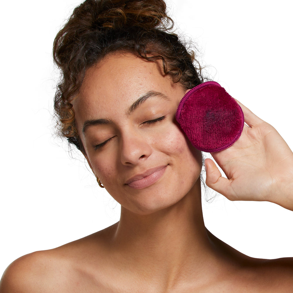 model with facial buffer 